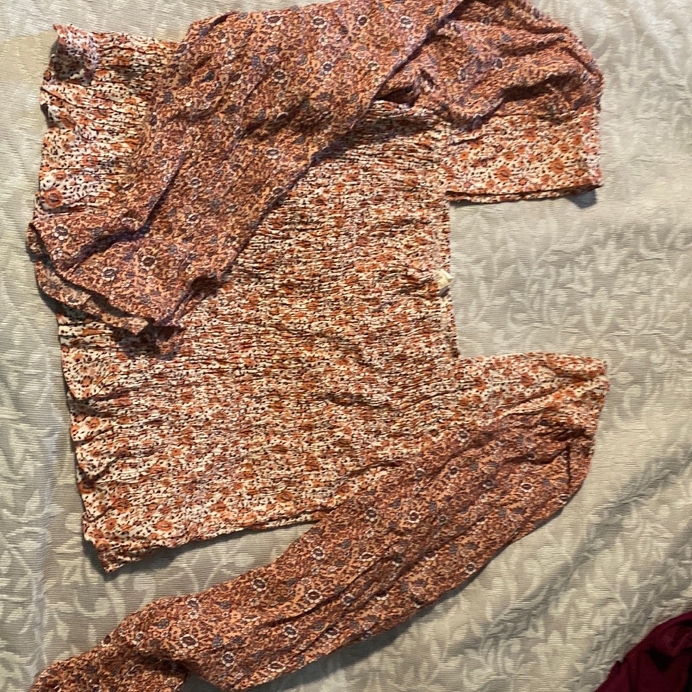 Women’s blouse
